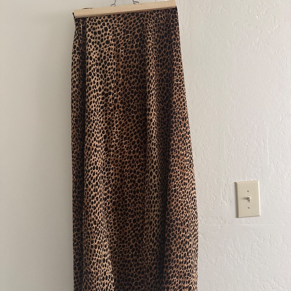 Reformation Zoe Skirt Brown - Size 4 - Picture 2 of 2